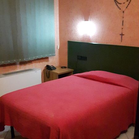 Hotel Armida 카스테네돌로 외부 사진