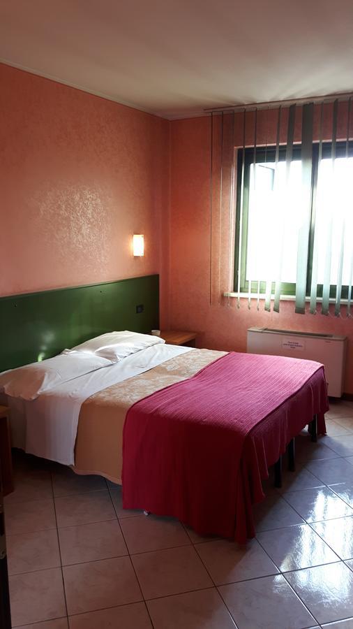 Hotel Armida 카스테네돌로 외부 사진
